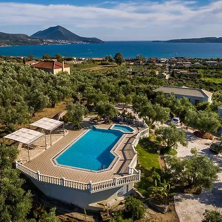 Aparthotel Thanos Village 4*