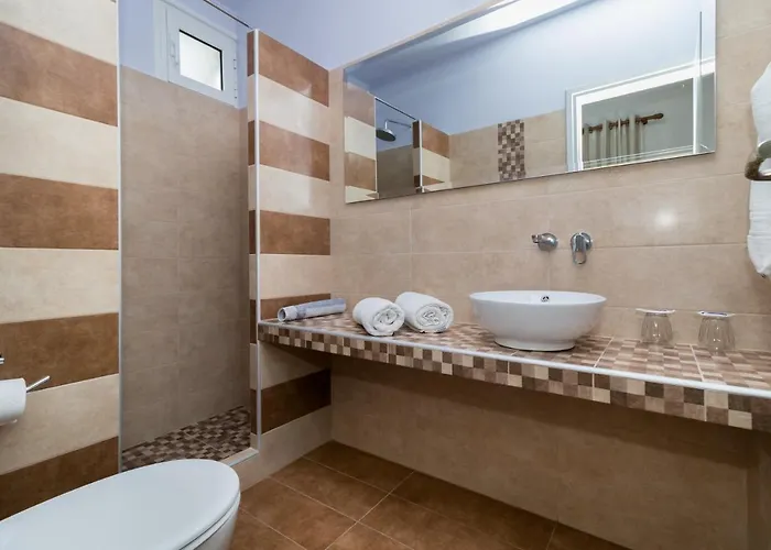 Thanos Village Gialova