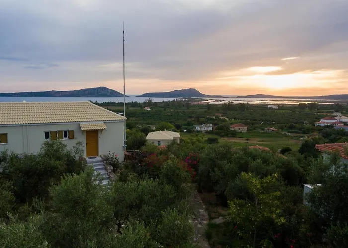 Thanos Village Gialova