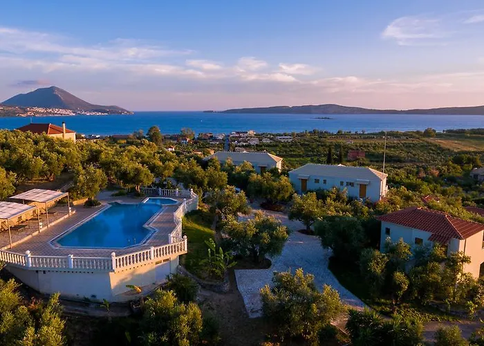 Thanos Village Gialova