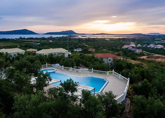 Aparthotel Thanos Village Gialova