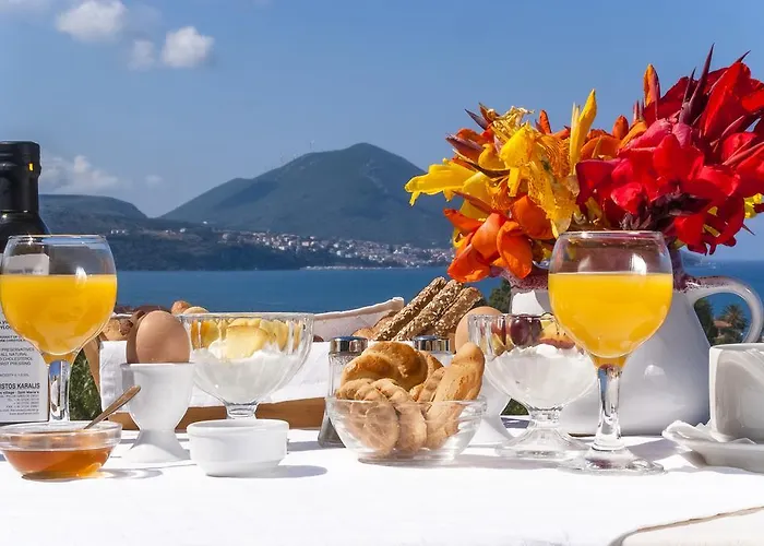 Thanos Village Gialova